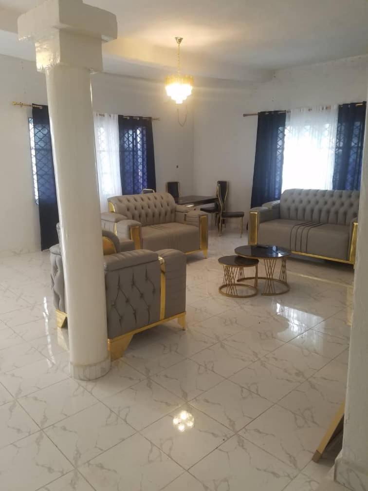 R & S Guests House Hotel Limbe Exterior photo